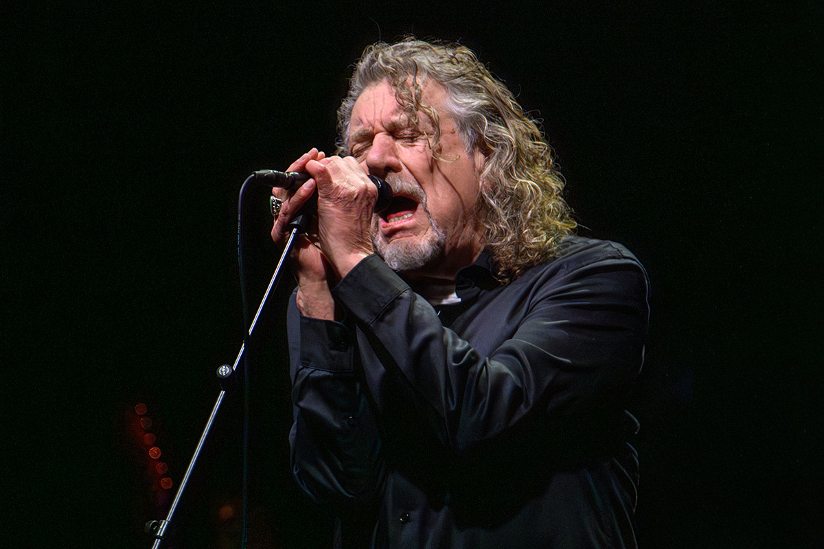 Robert Plant with Saving Grace: O2 Apollo, Manchester